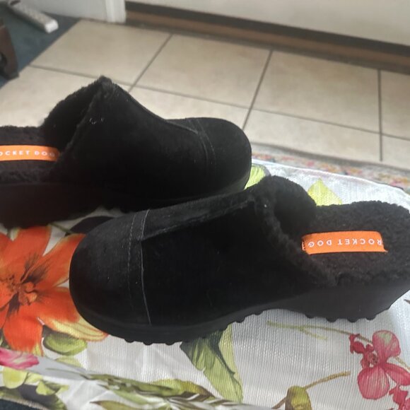 Women's Rocket Dog Platform Clogs (Black) - Picture 6 of 7